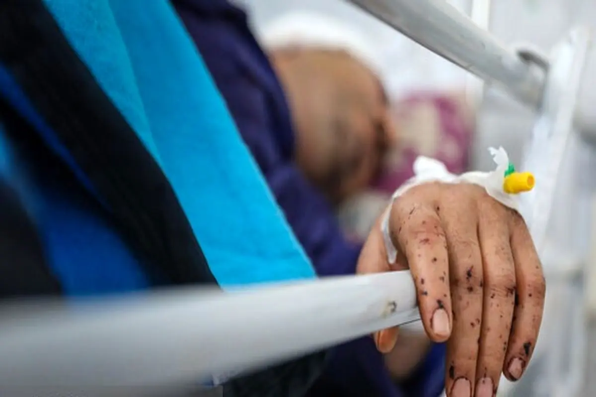 انجام ٧٩ عمل جراحی موفق در روز اول حادثه بندر شهید رجایی در بیمارستان نیروی دریایی ارتش