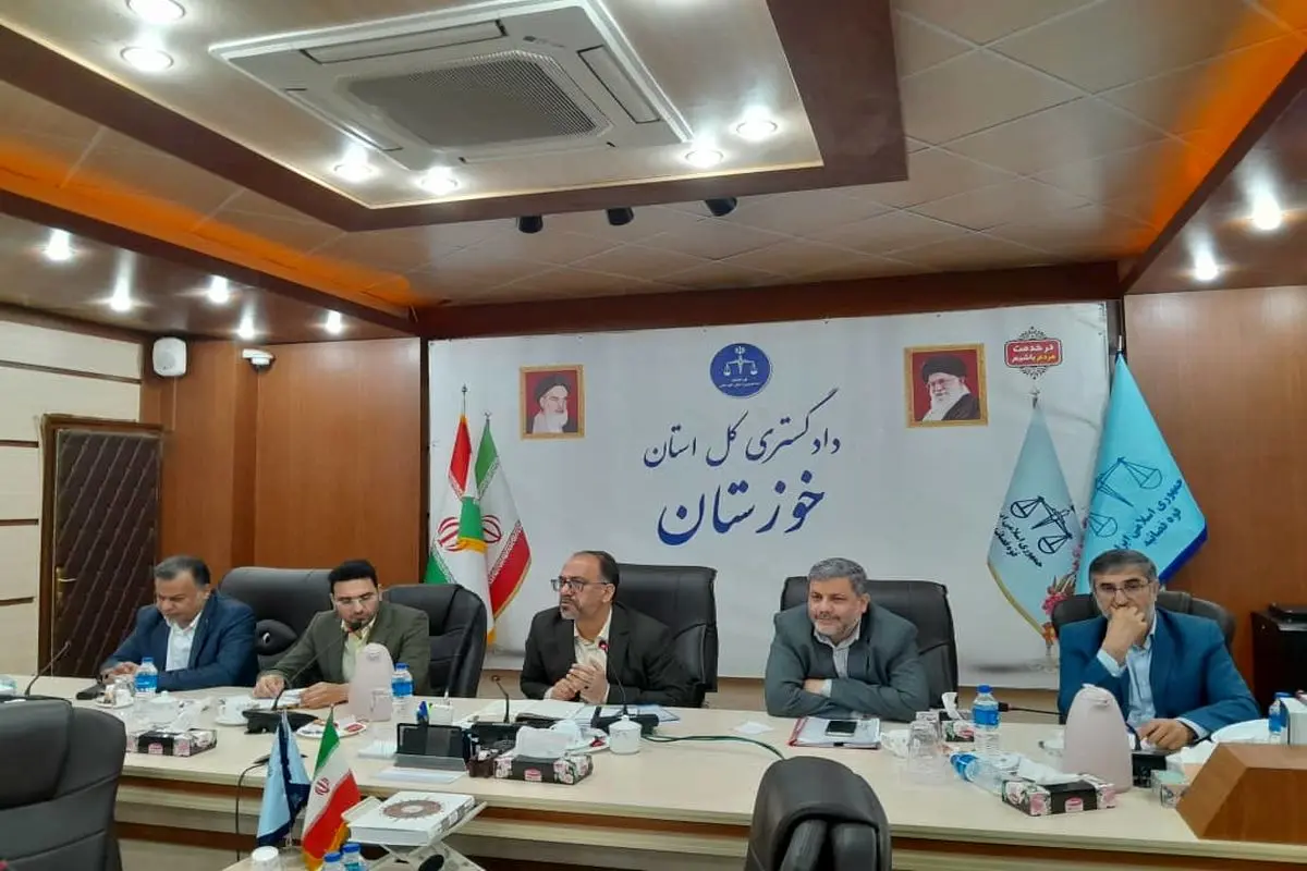 برخورد قاطع با مجرمان حرفهای و تأمین امنیت جامعه ضروری است