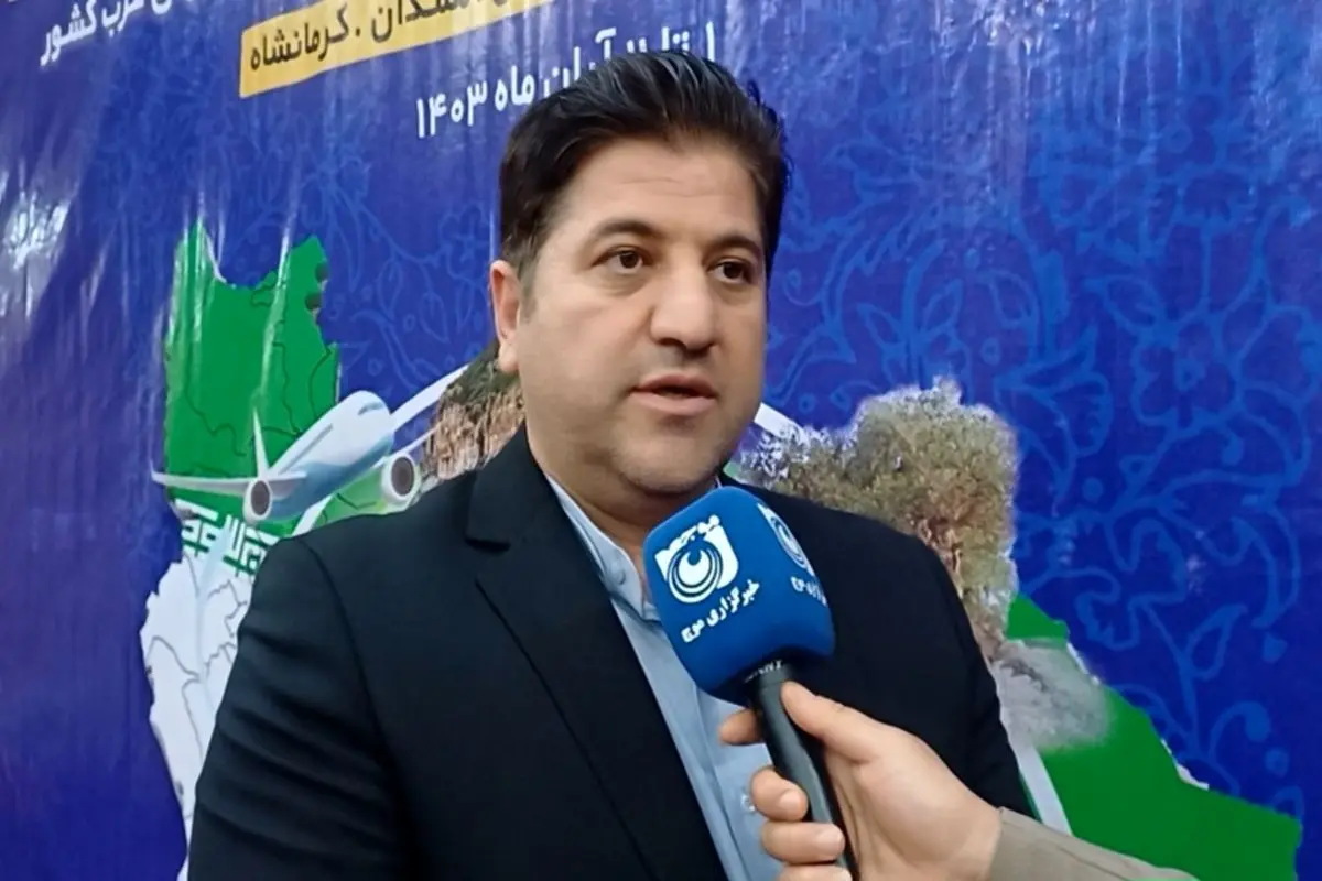 ۸ برج نوری، جلوه‌ای تازه به مسیر آب‌گرم گردشگری دهلران ایلام بخشید