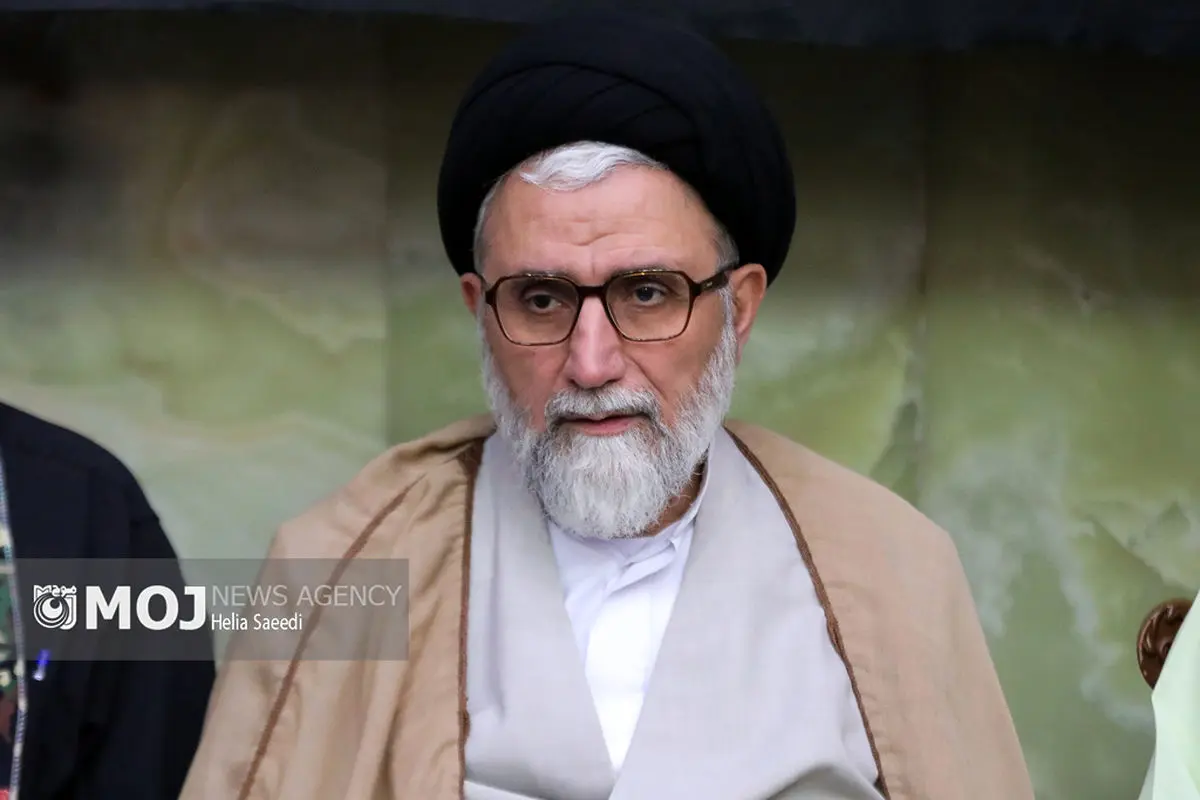 توقف غنی‌سازی راه‌حل مشکلات کشور نیست