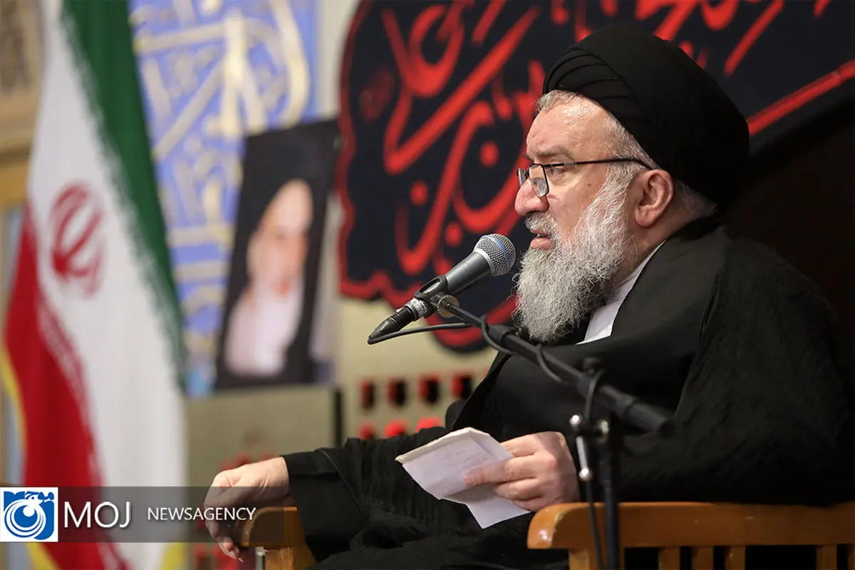 آیت‌الله خاتمی نقش میرزای نائینی در بنیان‌گذاری اندیشه ولایت فقیه را ستود