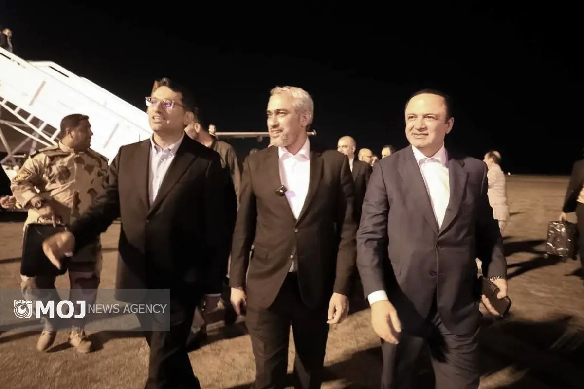 وزیر امور اقتصادی و دارایی وارد جزیره کیش شد