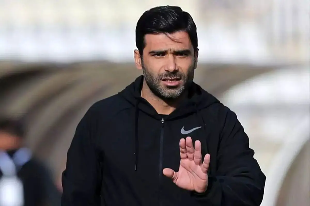 سرمربی تیم ملی امید از سمت خود کناره‌گیری کرد