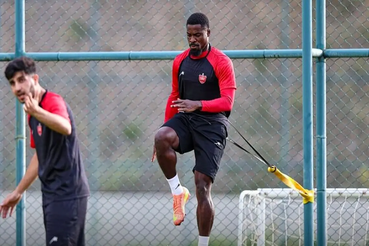 سرژ اوریه پیش از بازی پرسپولیس مصدومیت شد