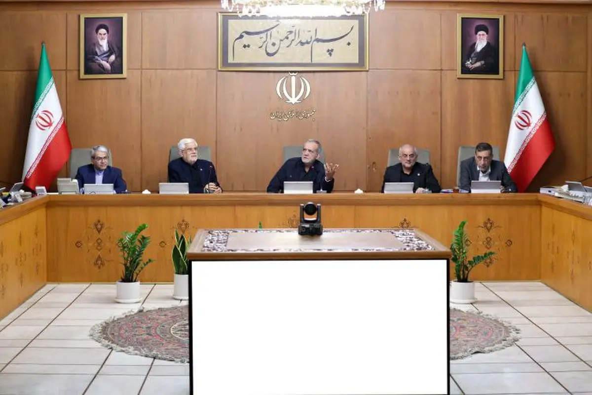 اقتصاد با دستور اداره نمی‌شود