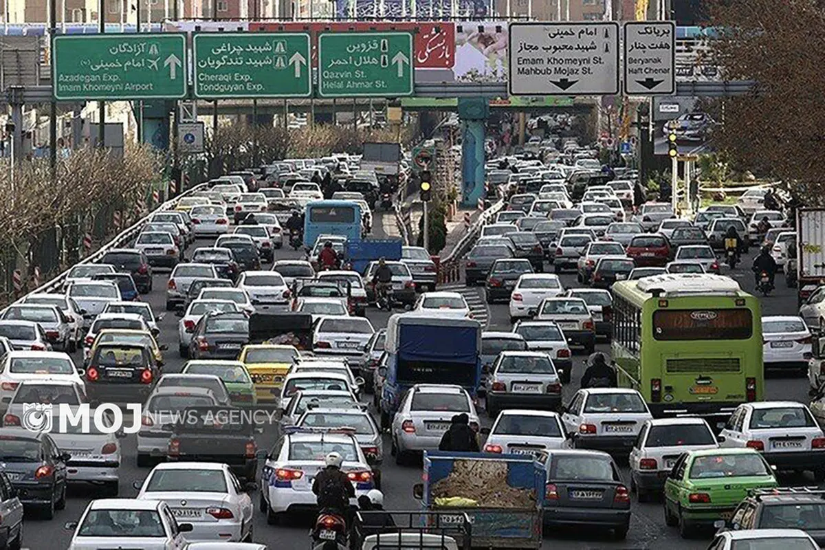 ترافیک آبان نسبت به مهر ماه افزایش ۷ درصدی داشته است